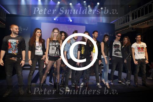Amsterdam 4 april 2013
Modeshow en presentatie t shirts ontworpen door Lola Brood in Paradiso.
Peter Smulders bv