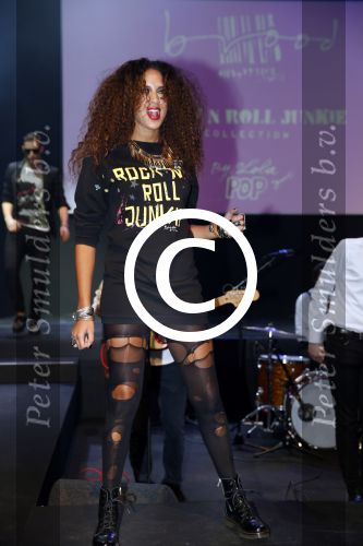 Amsterdam 4 april 2013
Modeshow en presentatie t shirts ontworpen door Lola Brood in Paradiso.
Peter Smulders bv