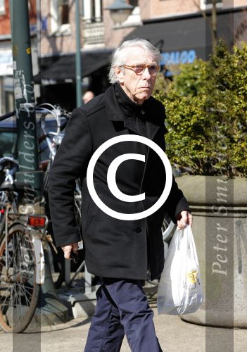 Amsterdam 5 april 2013
Louis v Dijk doet boodschappen op de cornelis schuytstraat.
Peter Smulders bv