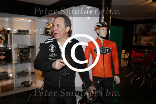 Watergang 29 maart 2013
Presentatie Boretti wielerploeg met div bn ers. Maarten Spanjer met vriendin
Peter Smulders bv