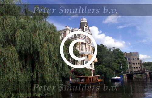 Route van Vinkeveen naar Amsterdam via Ouderkerk a/d Amstel
24 JULI 2002
hoofdkantoor Malaysian Airlines

PETER SMULDERS BV