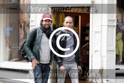 Amsterdam 13 april 2013
Mari v d Ven met zijn vriend op straat in amsterdam.
Peter Smulders b v