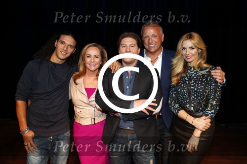 Amsterdam 18 april 2013
Presentatie X factor met presentator Martijn Krabbe en juryleden Ali B Candy Dulfer Angela Groothuizen en Gordon.
Peter Smulders bv
