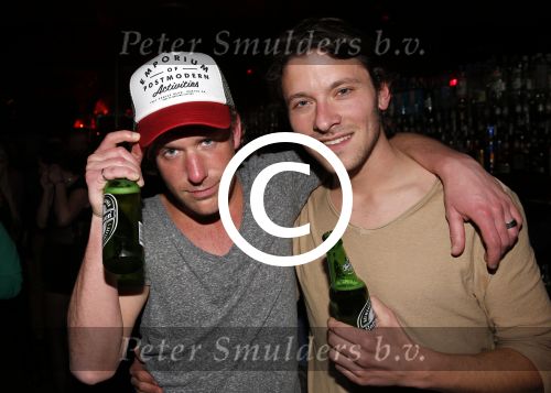 Amsterdam 8 april 2013
Presentatie ring wasteland ontworpen door Stacey Rookhuizen in club NL. Matthijs Kleyn met Mark Leene
Peter Smulders bv