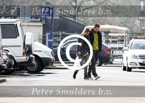 Amsterdam 18 maart 2013
miralem sulejmani met zijn vriendin op straat.
Peter Smulders bv