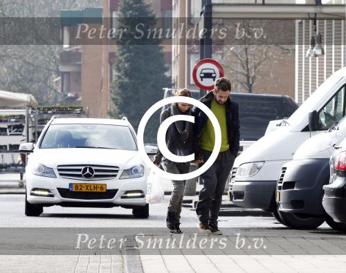 Amsterdam 18 maart 2013
miralem sulejmani met zijn vriendin op straat.
Peter Smulders bv