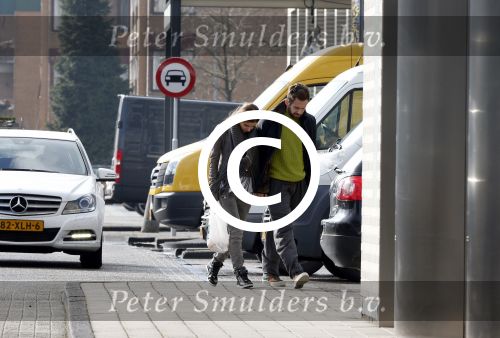 Amsterdam 18 maart 2013
miralem sulejmani met zijn vriendin op straat.
Peter Smulders bv