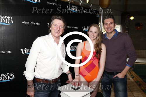 Naarden 15 april 2013
Pieter v d Hoogenband bij radio uitzending Veronica met als dj Erik de Zwart. Marit v Steenbergen
Peter Smulders bv