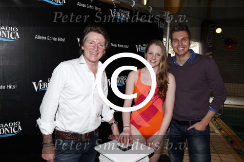 Naarden 15 april 2013
Pieter v d Hoogenband bij radio uitzending Veronica met als dj Erik de Zwart. Marit v Steenbergen
Peter Smulders bv