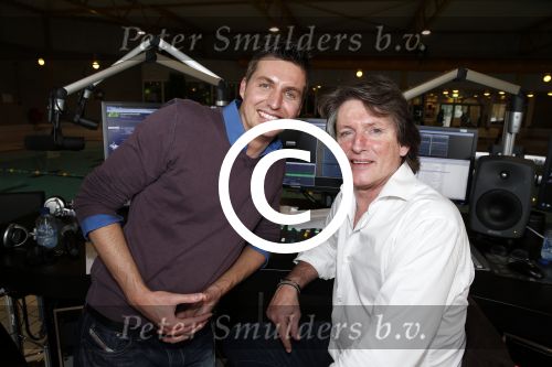 Naarden 15 april 2013
Pieter v d Hoogenband bij radio uitzending Veronica met als dj Erik de Zwart.
Peter Smulders bv