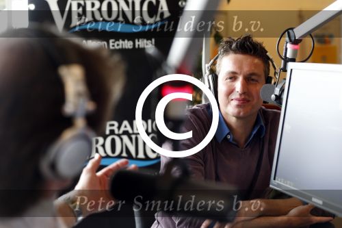 Naarden 15 april 2013
Pieter v d Hoogenband bij radio uitzending Veronica met als dj Erik de Zwart.
Peter Smulders bv