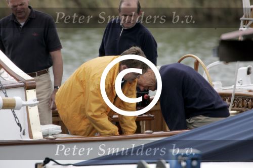 Muiden 4 juli 2004
Koningin Beatrix en Prins Friso varen op Groene Draeck
Peter Smulders bv