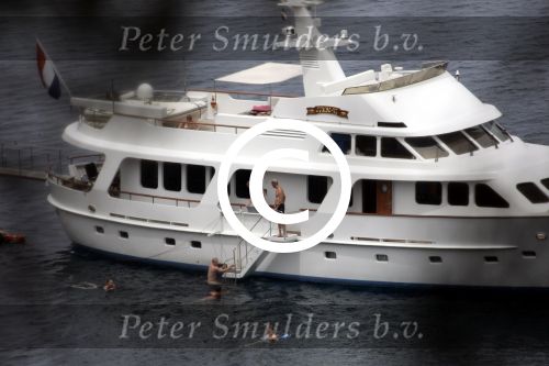 Porte Ercole 8 juli 2004
Prinses Margriet,Prinses Irene ,Prins Jaime, Prins Floris en zijn vriendin, Prins Carlos op de Jumbo VI
Peter Smulders bv