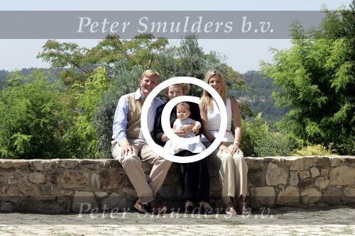 Tavernelle 9 juli 2004
Fotomoment op vakantie bij Prins Willem Alexander Maxima en prinses Amalia met hond mac 
Peter Smulders bv