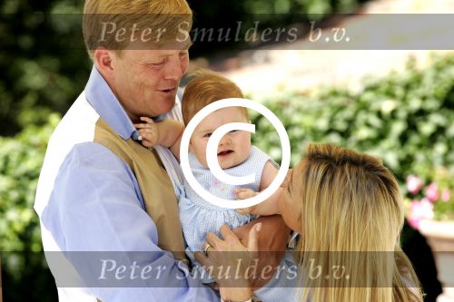 Tavernelle 9 juli 2004
Fotomoment op vakantie bij Prins Willem Alexander Maxima en prinses Amalia.  
Peter Smulders bv