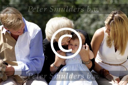 Tavernelle 9 juli 2004
Fotomoment op vakantie bij Prins Willem Alexander Maxima en prinses Amalia.  
Peter Smulders bv