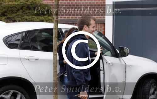 Hamburg 9 april 2013
Rafael v d Vaart en Sabia Boulahrouz bij zijn en haar huis.
Peter Smulders bv