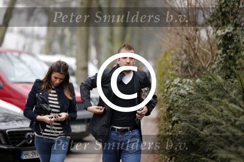 Hamburg 9 april 2013
Rafael v d Vaart en Sabia Boulahrouz bij zijn en haar huis.
Peter Smulders bv