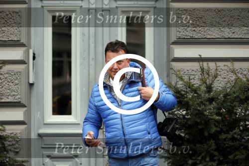 Hamburg 9 april 2013
Rafael v d Vaart en Sabia Boulahrouz bij zijn en haar huis.
Peter Smulders bv
