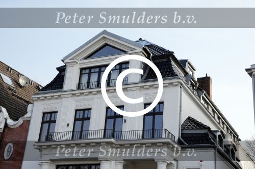 Hamburg 9 april 2013
Rafael v d Vaart en Sabia Boulahrouz bij zijn en haar huis.
Peter Smulders bv