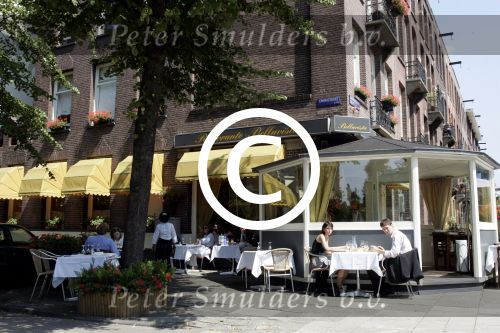 Amsterdam 29 juli 2004
Restaurant Bellavista waar Eric Peute problemen heeft gehad nadat hij niet betaald heeft
Peter Smulders bv