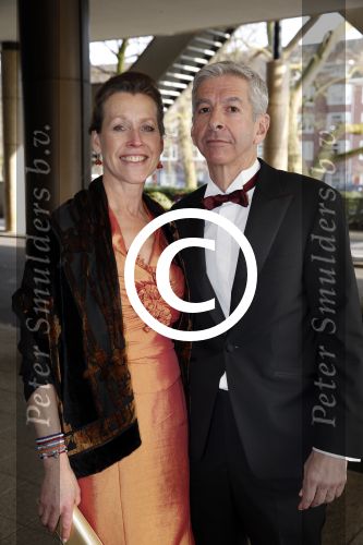 Amsterdam 13 april 2013
Gala voor Ronald Mc Donald in het okura. Ronald Plasterk met vrouw
Peter Smulders bv