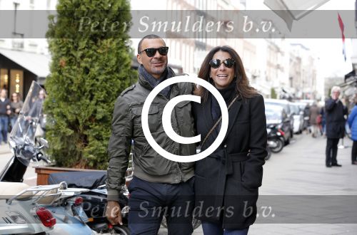 Amsterdam 13 april 2013
Ruud Gullit met zijn vriendin Maggie Jimenez op de pc hooftstraat.
Peter Smulders bv