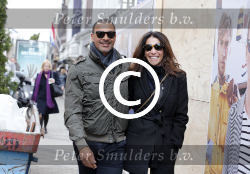 Amsterdam 13 april 2013
Ruud Gullit met zijn vriendin Maggie Jimenez op de pc hooftstraat.
Peter Smulders bv