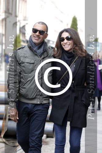 Amsterdam 13 april 2013
Ruud Gullit met zijn vriendin Maggie Jimenez op de pc hooftstraat.
Peter Smulders bv