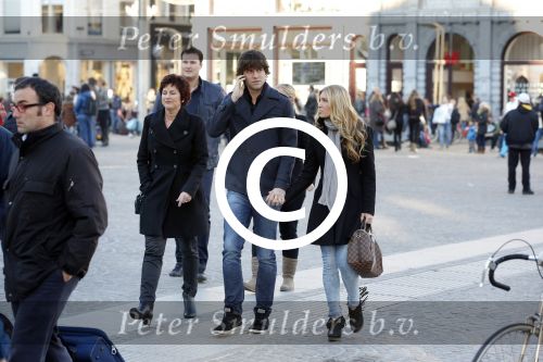 Amsterdam 14 november 2012
Simon Keizer met vrouw en moeder en Nick Keizer met Jaap en Aloys Buys op weg naar Madame Tussaud.
Peter Smulders bv