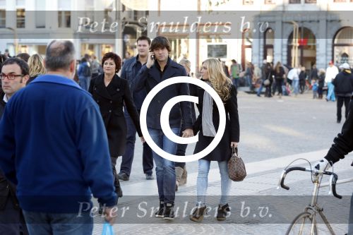 Amsterdam 14 november 2012
Simon Keizer met vrouw en moeder en Nick Keizer met Jaap en Aloys Buys op weg naar Madame Tussaud.
Peter Smulders bv