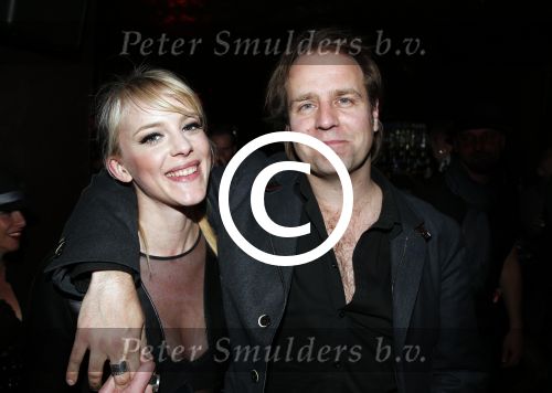 Amsterdam 8 april 2013
Presentatie ring wasteland ontworpen door Stacey Rookhuizen in club NL. Stacey met haar vriend
Peter Smulders bv