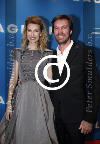Amsterdam 8 april 2013
Premiere daglicht in Tuschinski. Susan Smit met man
Peter Smulders bv