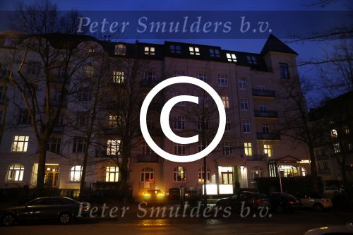 Hamburg 9 april 2013
Auto s ( mini coopers ) voor het huis van Sylvie v d Vaart
Peter Smulders bv