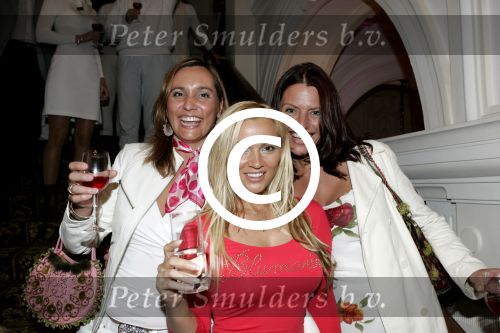 Amsterdam 11 juli 2004
  show van Wolford in het vAmstel hotel.  
Tatjana
Peter Smulders bv