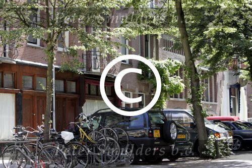 Amsterdam 6 juli 2004
Auto Wendy v Dijk voor de deur bij Chris Zegers
Peter Smulders bv
