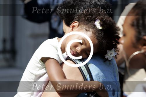 Amsterdam 28 augustus 2004
Kinderen van Will Smith op een rondvaartboot.
Peter Smulders bv