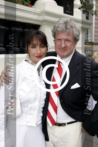 Amsterdam 11 juli 2004
Modeshow Wolford in het Amstel Hotel.  
Willibrord Frequin met vriendin Suzanne