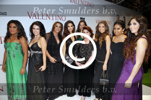 Amsterdam 18 maart 2013
Premiere Valentino in Tuschinski met in de hoofdrollen Najib Amhali Elise Schaap Johnny de Mol en Yolanthe Sneijder Cabau. Yolanthe met moeder schoonmoeder zussen en vriendinnen
Peter Smulders bv