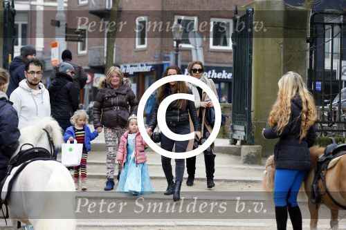 Amsterdam 15 maart 2015
Vegas de dochter van Amanda Balk en Afrojack viert haar verjaardag in het vondelpark.
Kids Partyplanner organiseerde het feestje.