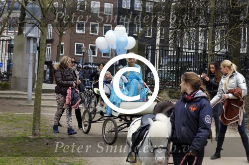 Amsterdam 15 maart 2015
Vegas de dochter van Amanda Balk en Afrojack viert haar verjaardag in het vondelpark.
Kids Partyplanner organiseerde het feestje.