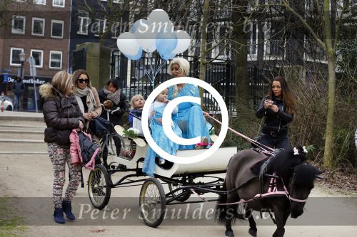 Amsterdam 15 maart 2015
Vegas de dochter van Amanda Balk en Afrojack viert haar verjaardag in het vondelpark.
Kids Partyplanner organiseerde het feestje.