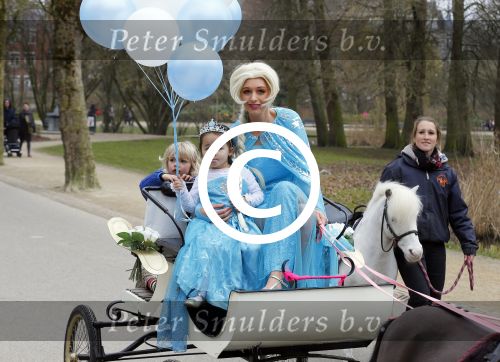Amsterdam 15 maart 2015
Vegas de dochter van Amanda Balk en Afrojack viert haar verjaardag in het vondelpark.
Kids Partyplanner organiseerde het feestje.