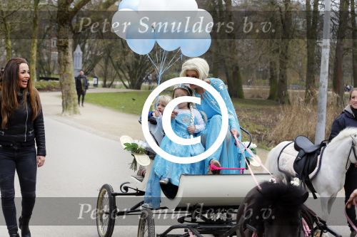 Amsterdam 15 maart 2015
Vegas de dochter van Amanda Balk en Afrojack viert haar verjaardag in het vondelpark.
Kids Partyplanner organiseerde het feestje.