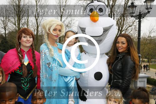 Amsterdam 15 maart 2015
Vegas de dochter van Amanda Balk en Afrojack viert haar verjaardag in het vondelpark.
Kids Partyplanner organiseerde het feestje.
