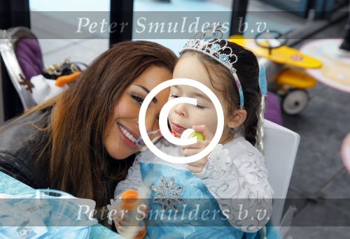 Amsterdam 15 maart 2015
Vegas de dochter van Amanda Balk en Afrojack viert haar verjaardag in het vondelpark.
Kids Partyplanner organiseerde het feestje.