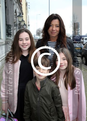 Amsterdam, 15 Maart 2015
Amanda beekman (ex- Amanda Krabbe) met haar kinderen