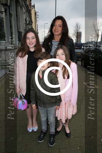 Amsterdam, 15 Maart 2015
Amanda beekman (ex- Amanda Krabbe) met haar kinderen