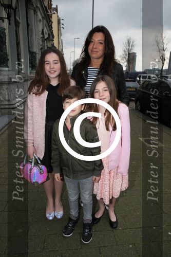 Amsterdam, 15 Maart 2015
Amanda beekman (ex- Amanda Krabbe) met haar kinderen