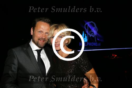Hilversum 26 maart 2015
Gala stichting hulphond in studio 21.
Job UbbensAnita Witzier met man